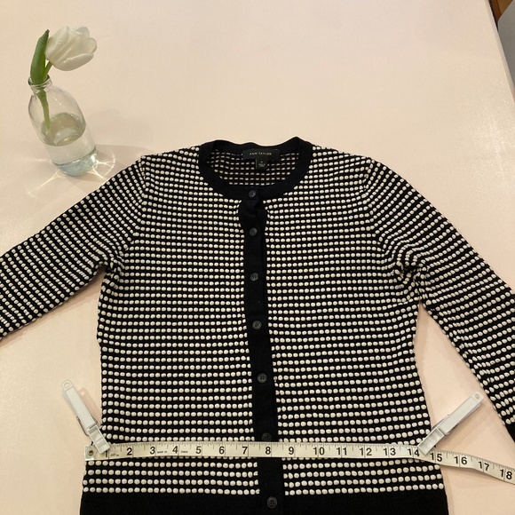 Ann Taylor Cardigan Sweater Black White Crew Neck Button Up Size M - Picture 3 of 4